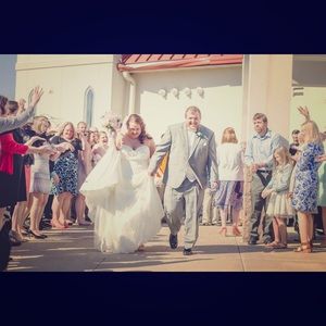 Dresses - Wedding Dress Dresses - Wedding Dress